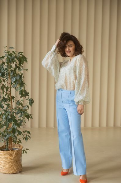 Блуза  вільного крою  в мілку квітку  фото