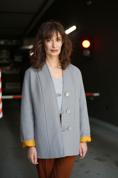 Жакет стьобаний сірий фото Жакет стьобаний сірий фото